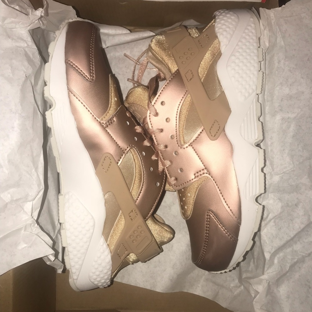 Now available  - Nike Air Huarache Run Prm Txt - Picture 4 of 4